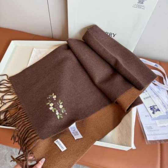 2025FW スカーフ BURBERRY バーバリー 鮮やかで季節感たっぷりのデザイン