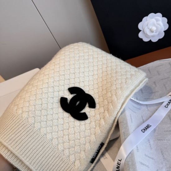 2025FW スカーフ CHANEL シャネル 今季トレンドの華やかカラーが魅力