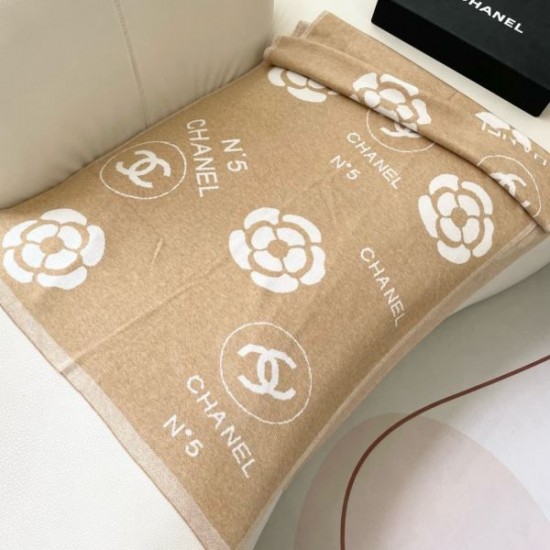2025FW スカーフ CHANEL シャネル 冬らしい上品カラーで女性らしさアップ