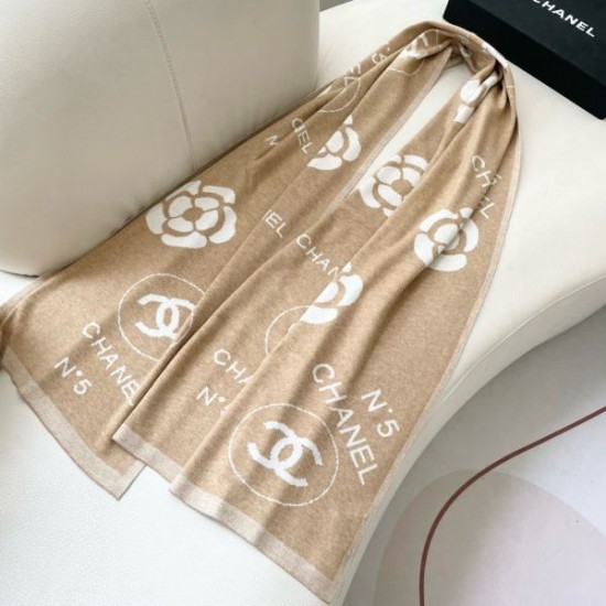 2025FW スカーフ CHANEL シャネル 冬らしい上品カラーで女性らしさアップ