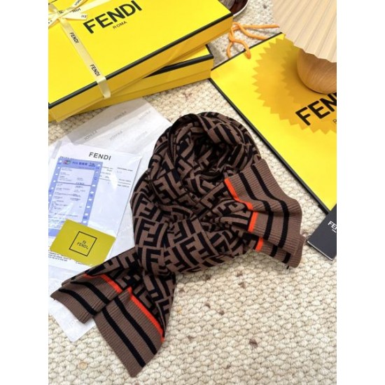 2025FW スカーフ FENDI フェンディ エレガントで洗練されたカジュアルスタイルに