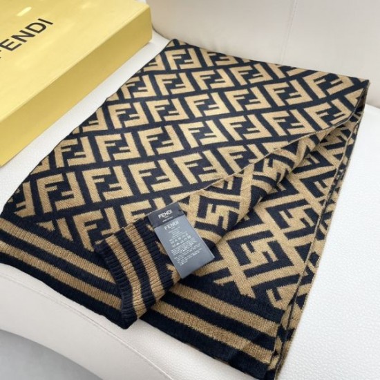 2025FW スカーフ FENDI フェンディ ファッション感度を高める注目スカーフ