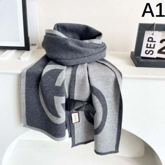 2025FW スカーフ GUCCI グッチ 上品でキレイめな印象を与える逸品