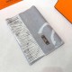 2025FW スカーフ HERMES エルメス さりげなく上品さを演出する大人の一枚