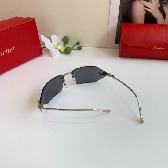 2025FW サングラス CARTIER カルティエ 落ち着いた大人の雰囲気を演出する一品
