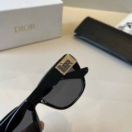 2025FW サングラス DIOR ディオール 雑誌掲載＆街でも話題の人気アイテム