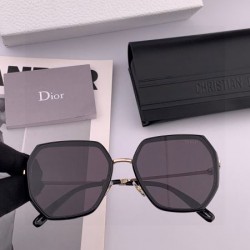 2025FW サングラス DIOR ディオール おしゃれ上級者に人気の洗練デザイン