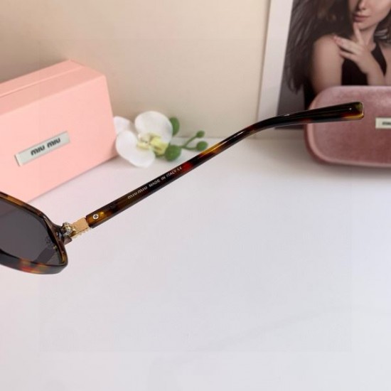 2025FW サングラス MIU MIU ミュウミュウ 冬の新作！完売間近の人気モデル