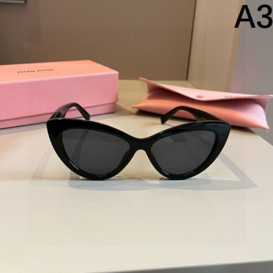 2025FW サングラス MIU MIU ミュウミュウ 着回し力抜群の万能デザイン