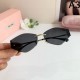 2025FW サングラス MIU MIU ミュウミュウ 今季マストの必須アイテム