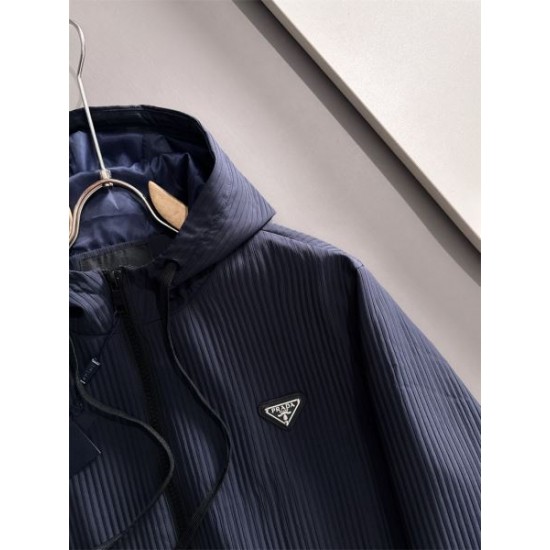 2025FW ジャケット PRADA プラダ 芸能人愛用の注目ジャケット