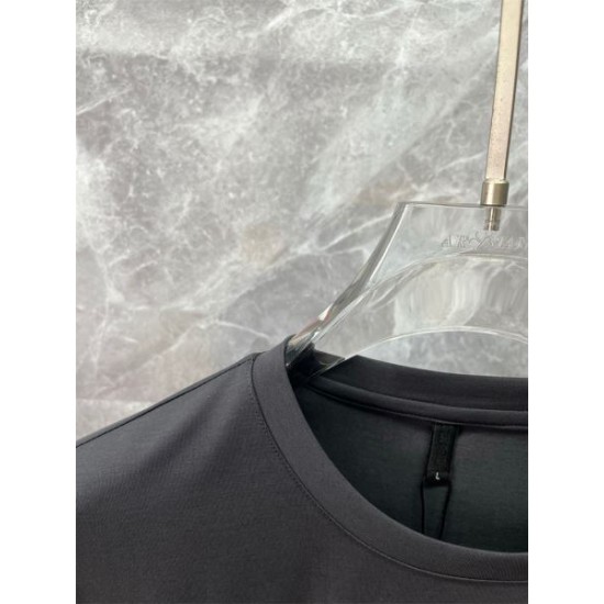 2025FW 長袖Tシャツ PRADA プラダ 人気モデル愛用の注目作