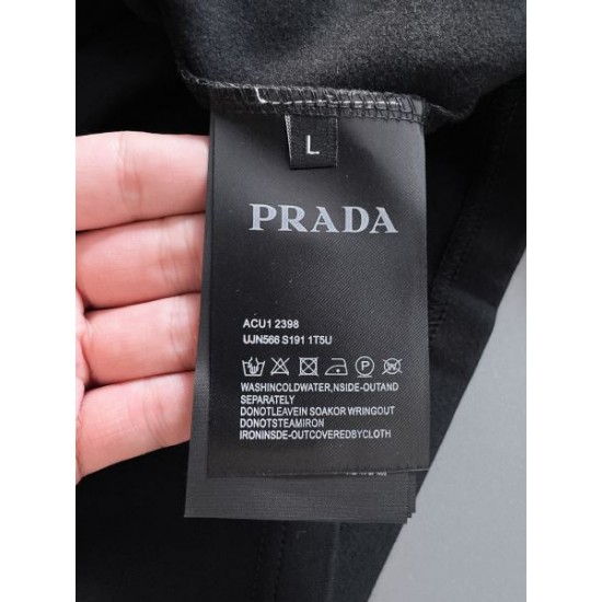 2025FW 長袖Tシャツ PRADA プラダ 売上No.1の大ヒットモデル