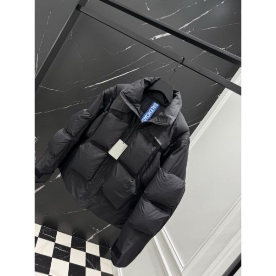 2025FW BALENCIAGA バレンシアガ 今季完売必至 ダウンジャケット