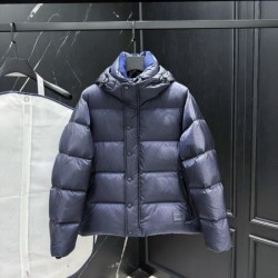 2025FW BURBERRY バーバリー 人気急上昇アイテム ダウンジャケット
