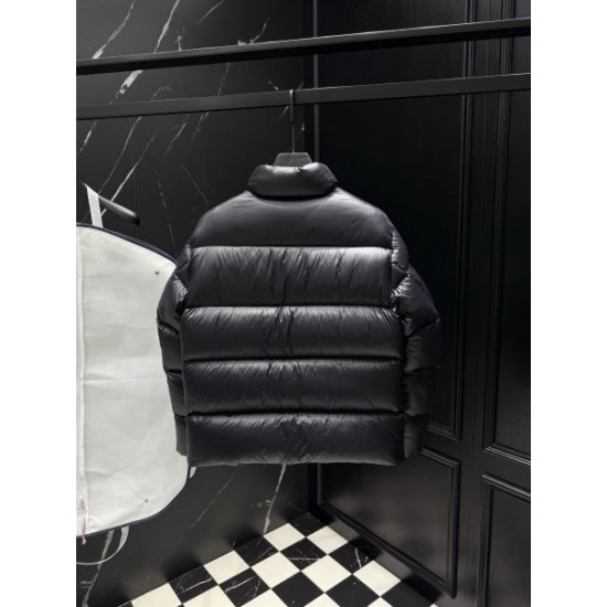 2025FW GUCCI グッチ 芸能人愛用モデル ダウンジャケット
