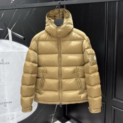 2025FW MONCLER モンクレール 定番人気の軽量モデル ダウンジャケット