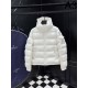 2025FW MONCLER モンクレール 定番人気の軽量モデル ダウンジャケット