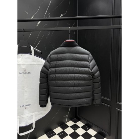 2025FW MONCLER モンクレール 足元まで注目の一着 ダウンジャケット