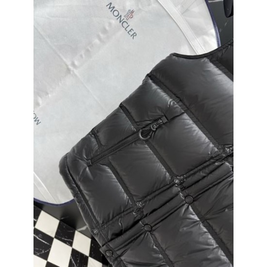 2025FW MONCLER モンクレール カジュアル映えデザイン ダウンジャケット