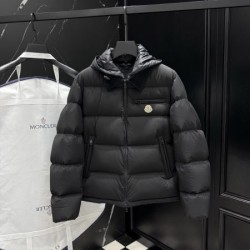 2025FW MONCLER モンクレール ギフトに最適な期間限定品 ダウンジャケット