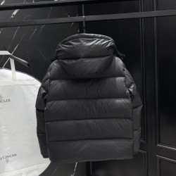 2025FW MONCLER モンクレール セール・早い者勝ち ダウンジャケット