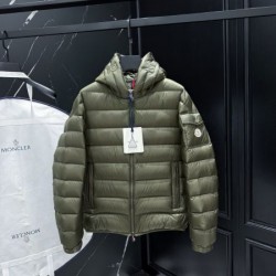2025FW MONCLER モンクレール 着回し抜群カラー ダウンジャケット