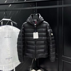 2025FW MONCLER モンクレール 着回し抜群カラー ダウンジャケット
