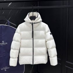 2025FW MONCLER モンクレール 新作限定プリントモデル ダウンジャケット