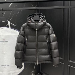 2025FW MONCLER モンクレール 今冬人気急上昇セール品 ダウンジャケット