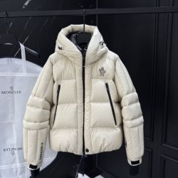 2025FW MONCLER モンクレール 贈り物にも最適な一着 ダウンジャケット