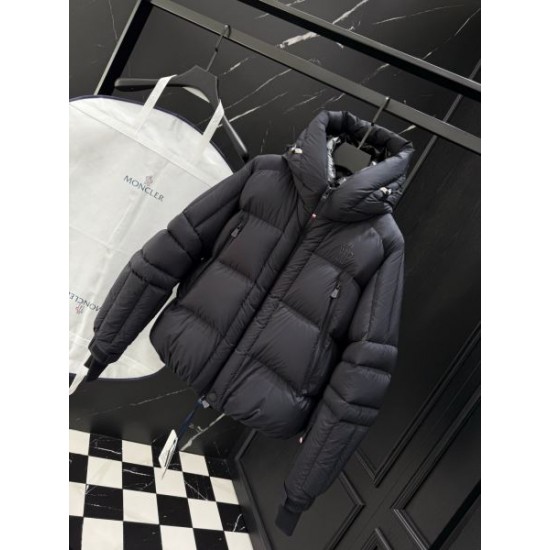 2025FW MONCLER モンクレール 贈り物にも最適な一着 ダウンジャケット