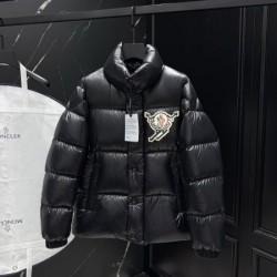 2025FW MONCLER モンクレール 存在感抜群の新作 ダウンジャケット