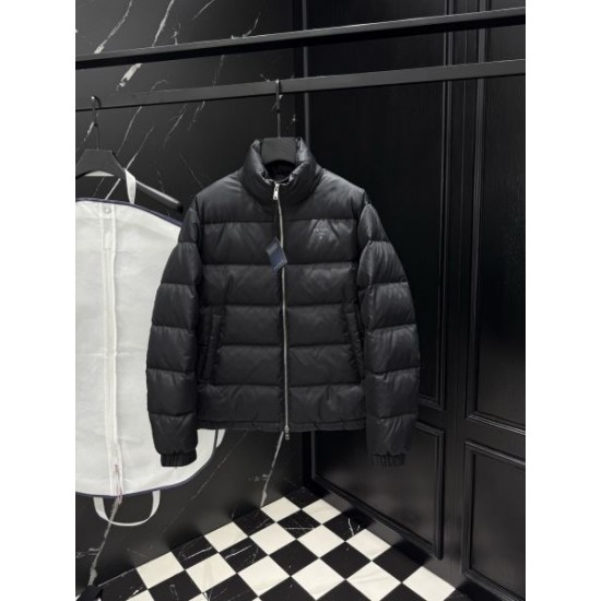 2025FW PRADA プラダ トレンド最前線モデル ダウンジャケット