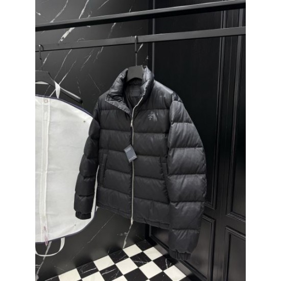 2025FW PRADA プラダ トレンド最前線モデル ダウンジャケット