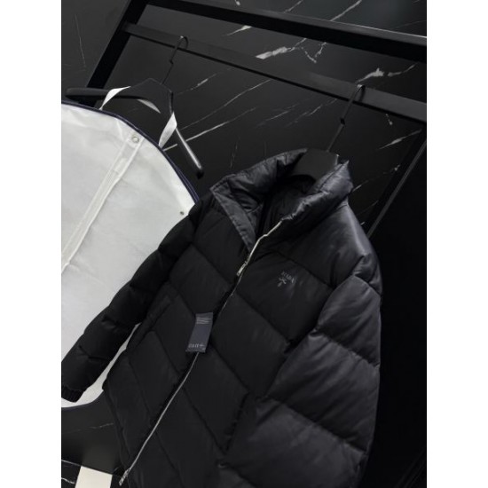 2025FW PRADA プラダ トレンド最前線モデル ダウンジャケット