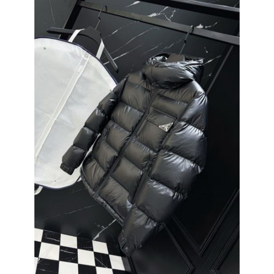 2025FW PRADA プラダ トレンド映えスタイル ダウンジャケット