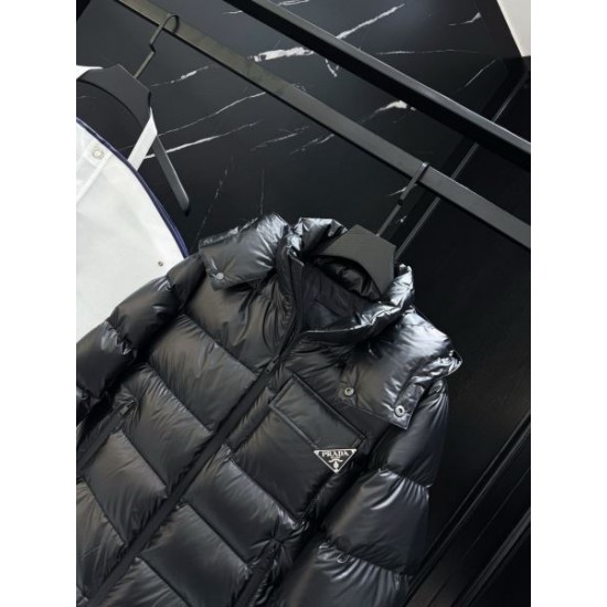 2025FW PRADA プラダ トレンド映えスタイル ダウンジャケット