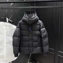 2025FW PRADA プラダ 今年買い足したい一着 ダウンジャケット