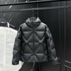 2025FW PRADA プラダ 海外支持率の高いモデル ダウンジャケット