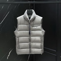 2025FW PRADA プラダ 今季おすすめの一着 ダウンジャケット