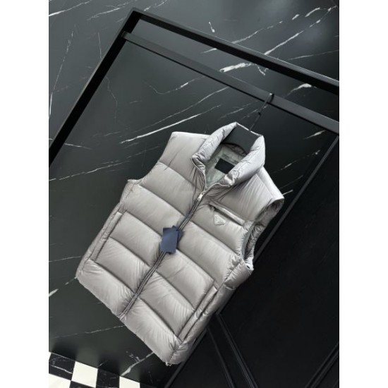 2025FW PRADA プラダ 今季おすすめの一着 ダウンジャケット