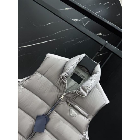 2025FW PRADA プラダ 今季おすすめの一着 ダウンジャケット