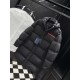 2025FW PRADA プラダ 大人の魅力際立つモデル ダウンジャケット
