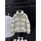 2025FW PRADA プラダ 印象深いデザイン ダウンジャケット