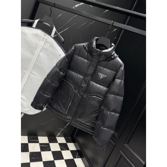 2025FW PRADA プラダ 心惹かれるスタイル ダウンジャケット