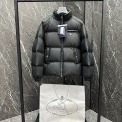 2025FW PRADA プラダ 新作限定・人気急上昇 ダウンジャケット