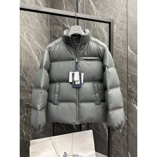 2025FW PRADA プラダ 新作限定・人気急上昇 ダウンジャケット