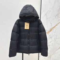 2025FW BURBERRY バーバリー 完売必至の人気アイテム ダウンジャケット