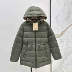 2025FW BURBERRY バーバリー カジュアル映えする着こなし ダウンジャケット